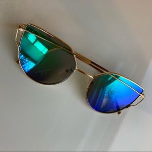 Blue/green mirrored sunglasses. New
